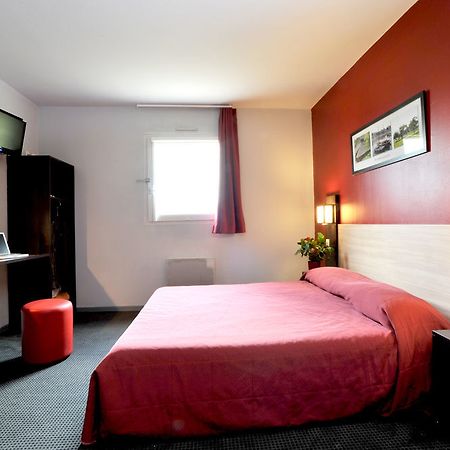 Brit Hotel Saint-Quentin Fayet  Exterior foto